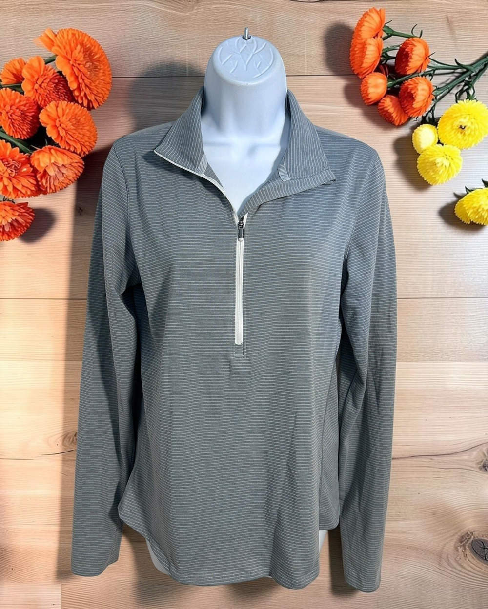 Under Armour Threadborne Run 1/4 Zip Top Sz Medium Gray Striped Long-Sleeve